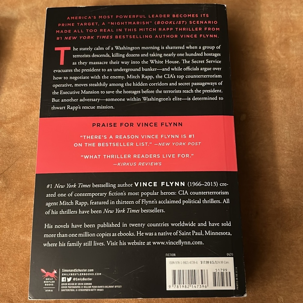 Book Transfer Of Power by Vince Flynn Novel - Picture 2 of 5